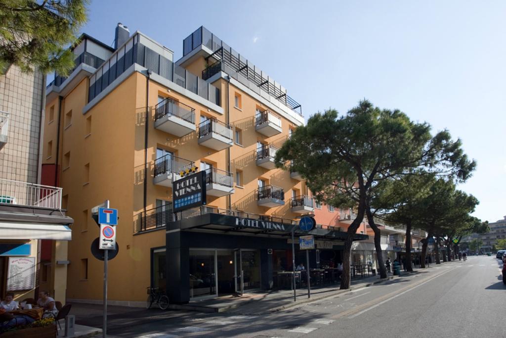 Hotel Vienna Lido di Jesolo Exterior photo